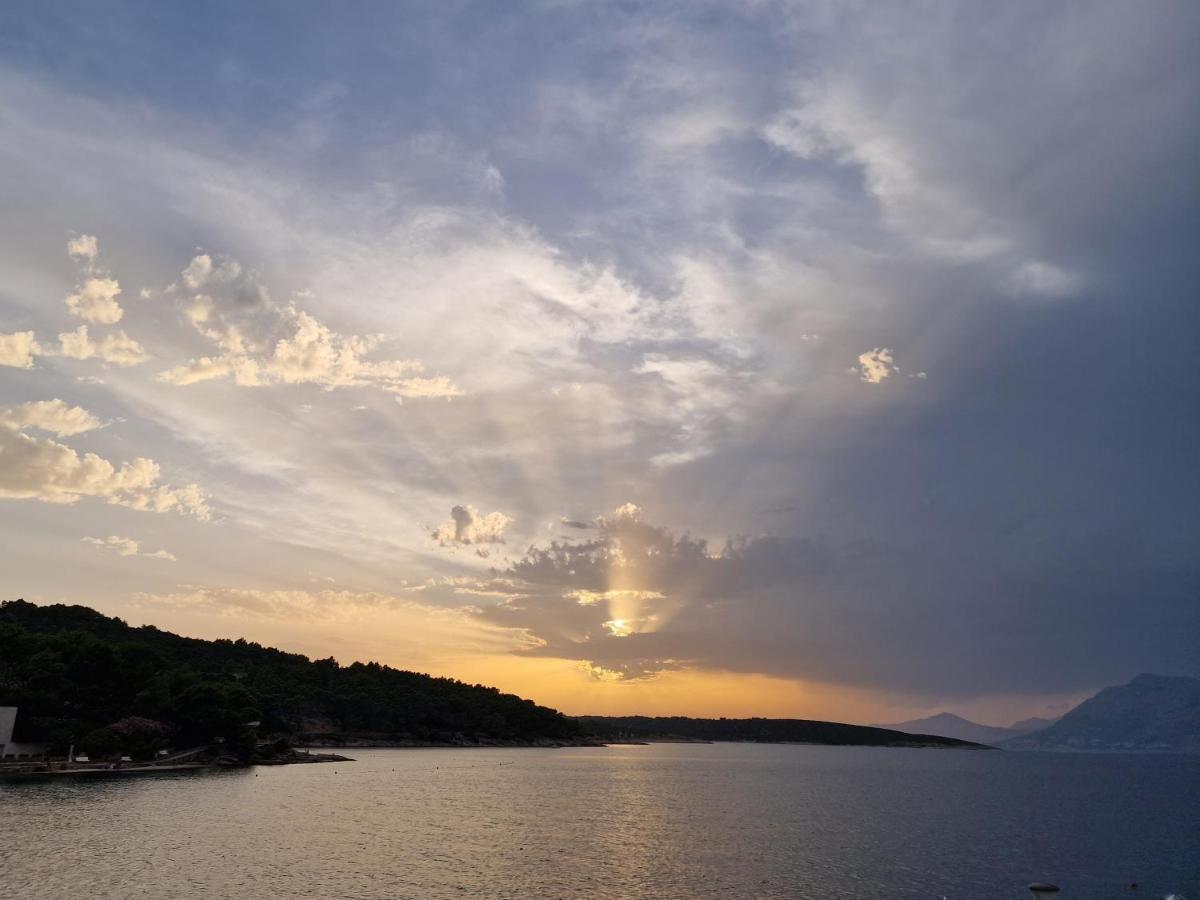 Appartamento Mala Oaza Mira Povlja  Esterno foto